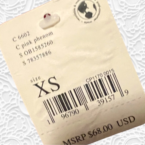 NWT Free People Beautiful VELVETY Feel Blouse  95%POLY/5% Elasticine Washable - Picture 10 of 12